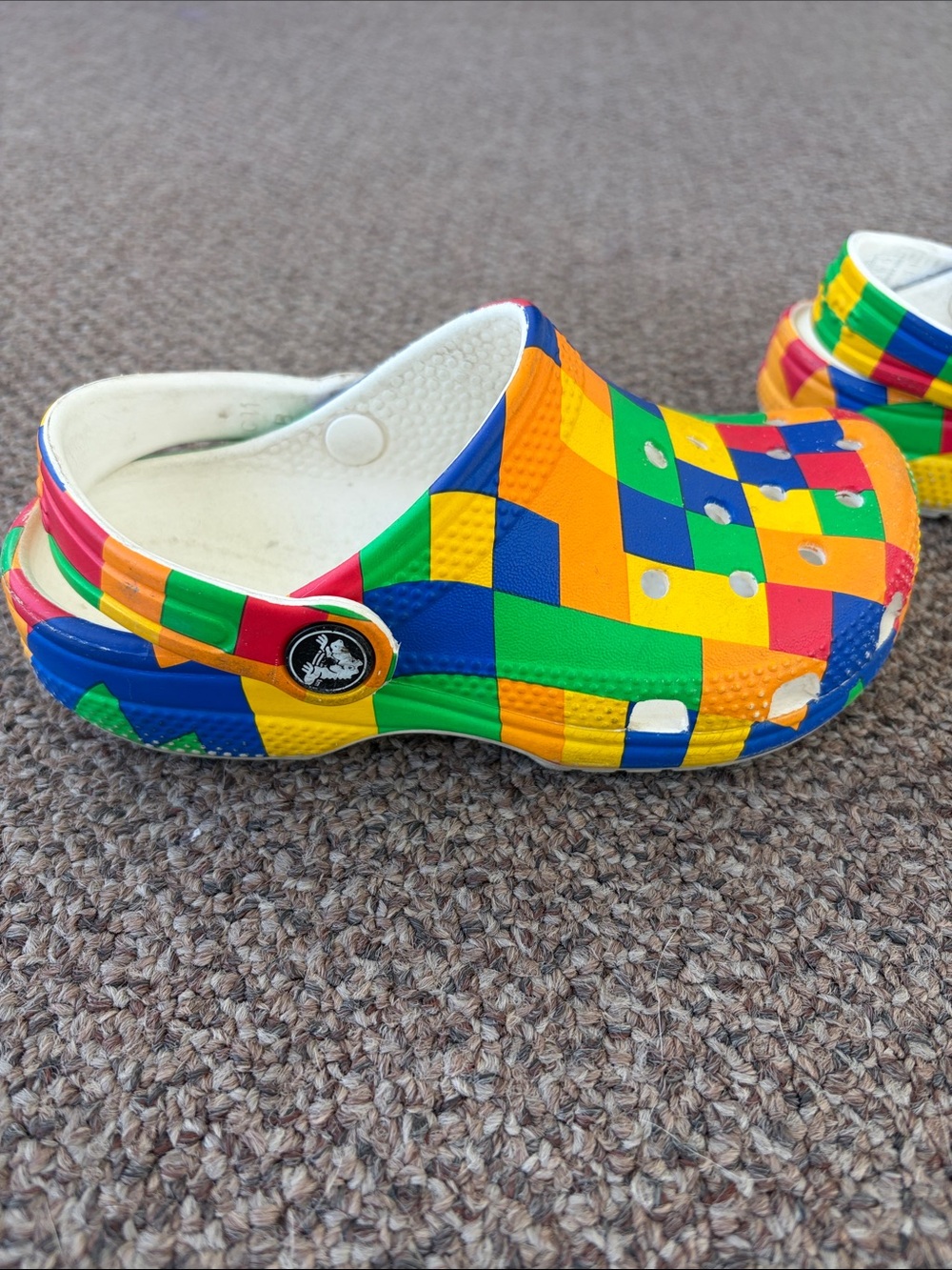 CROCS Kids Multicolor Checkerboard Slip-On Clogs - Picture 4 of 9